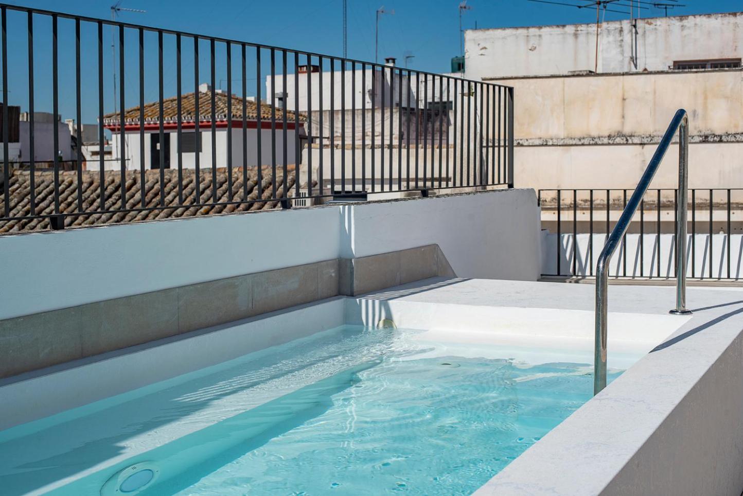 Slow Suites Salvador เซบีญา ภายนอก รูปภาพ