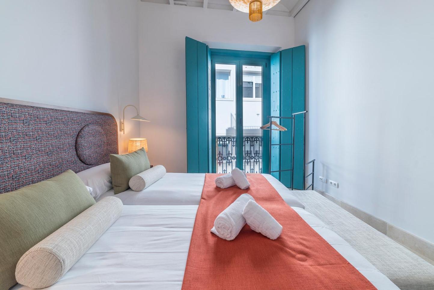 Slow Suites Salvador เซบีญา ภายนอก รูปภาพ
