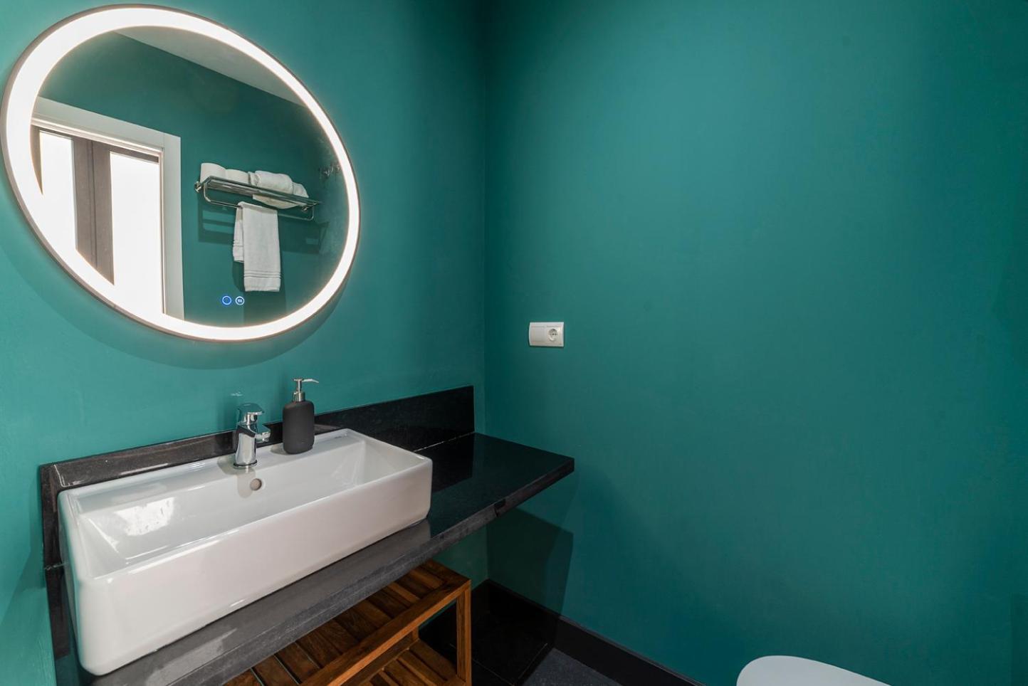 Slow Suites Salvador เซบีญา ภายนอก รูปภาพ
